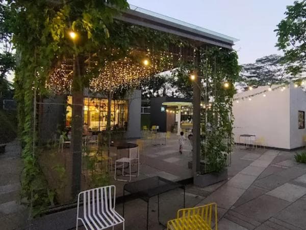 Garden Cafe Meeting Point